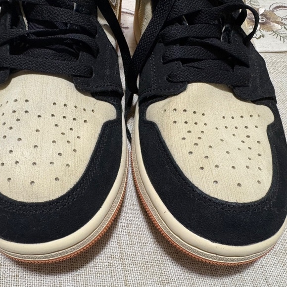 Nike | Air Jordan 1 Zoom CMFT 2 | Size M8.5/W10 - Picture 2 of 8